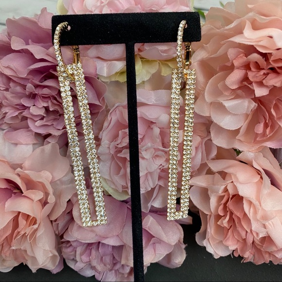 Sparkly Crystal Rhinestone Rectangle Drop Earrings - Picture 7 of 8